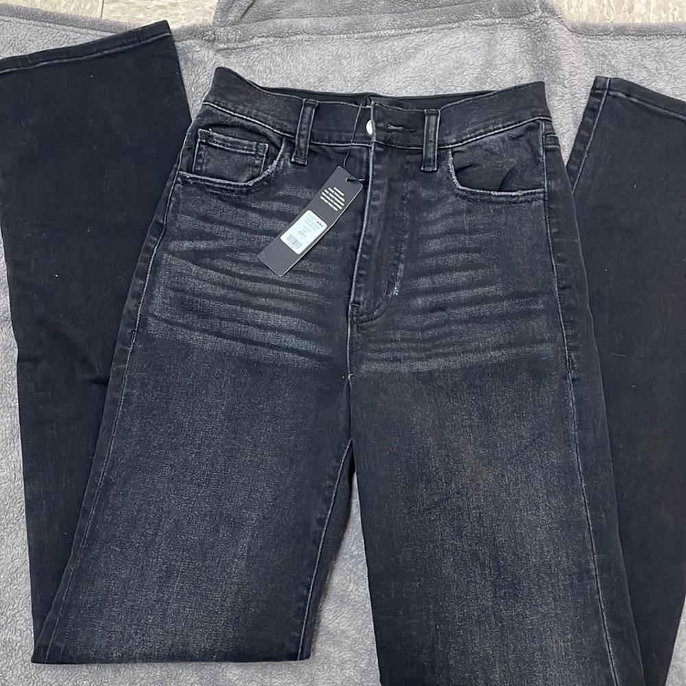 Fashion, nova size 1 pants that are black.